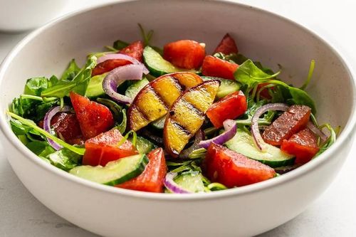 Gợi ý công thức salad dưỡng da trắng khỏe, ngăn ngừa nám