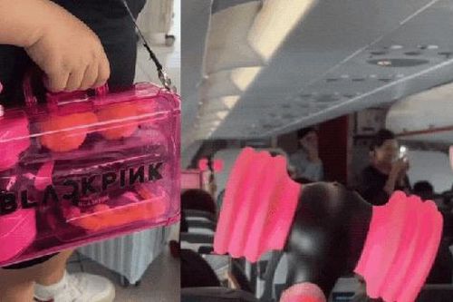 Cảnh tượng đặc biệt bên trong chuyến bay chở toàn Blinks ra Hà Nội để 'đu concert' BLACKPINK