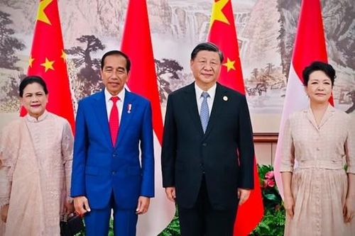 Tổng thống Indonesia thăm Trung Quốc, ký kết nhiều thỏa thuận hợp tác