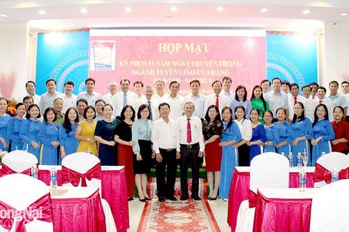 Họp mặt kỷ niệm 93 năm ngày truyền thống công tác Tuyên giáo của Đảng