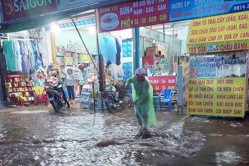'Đau đầu' với bài toán chống ngập cục bộ ở Pleiku