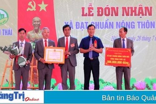Hải Thái đón nhận danh hiệu xã đạt chuẩn nông thôn mới