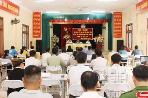 Tổ đại biểu HĐND tỉnh tiếp xúc cử tri xã Phiêng Ban