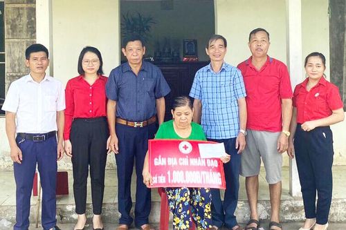Phú Bình: Gắn địa chỉ nhân đạo cho 10 gia đình khó khăn