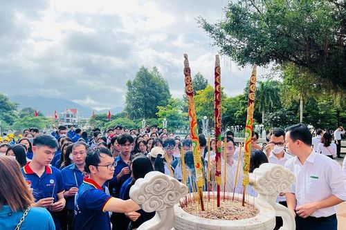 Tổng Công ty Phát điện 3: Tri ân kỷ niệm 76 năm ngày Thương binh - Liệt sĩ