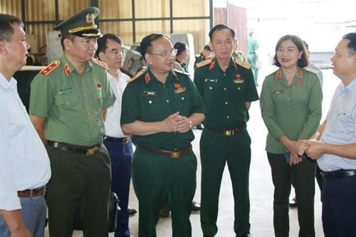 Đoàn khảo sát của Ủy ban Quốc phòng và An ninh làm việc với một số đơn vị về động viên công nghiệp