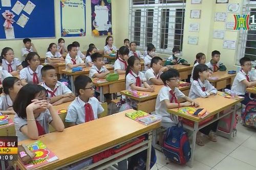 Năm học mới và nỗi lo tăng học phí