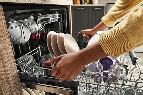 Lý do bạn nên mua máy rửa bát ngay và luôn