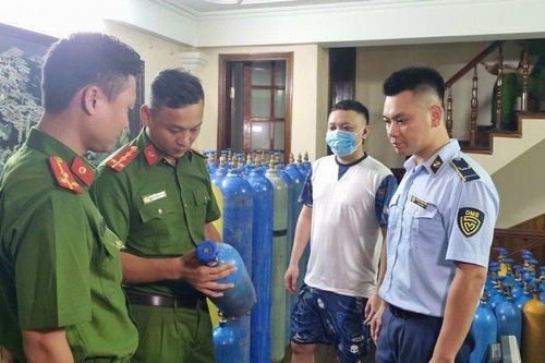 Phát hiện cơ sở kinh doanh, san chiết 'khí cười' cực lớn