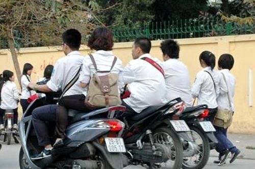 Giao xe cho người chưa đủ tuổi lái xe bị xử lý thế nào?