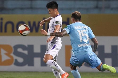 Tuấn Hải bùng nổ, giúp Hà Nội FC đua vô địch và ghi điểm với HLV Troussier