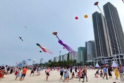Đà Nẵng khai mạc lễ hội tận hưởng mùa hè