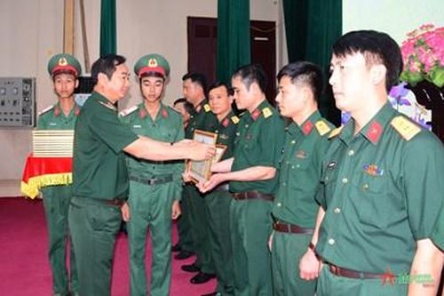 Quân đoàn 1 chú trọng đổi mới hình thức, phương pháp giáo dục chính trị