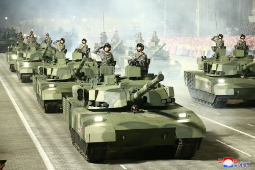 Armata Triều Tiên - xe tăng M2020 có tổ hợp phòng vệ chủ động đặc biệt