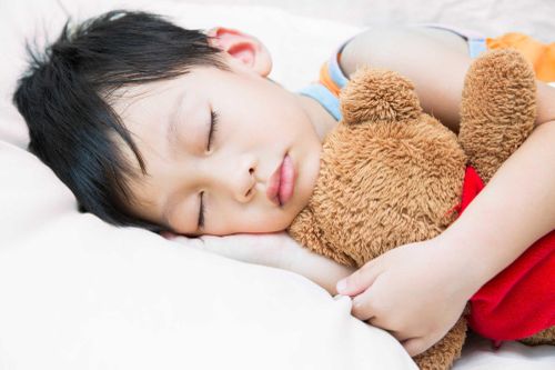 Dấu hiệu bất thường khi ngủ ở trẻ có thể gây nguy hiểm
