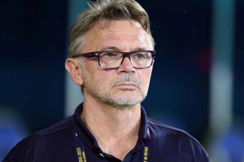 Ông Troussier tự tin ở vòng loại thứ 2 World Cup 2026, HLV Iraq cảnh giác Việt Nam