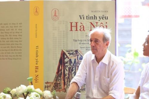 Ra mắt cuốn sách Vì tình yêu Hà Nội