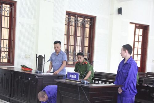 Hành động bất ngờ của người đàn ông ngoại quốc khi bị tuyên án tử hình