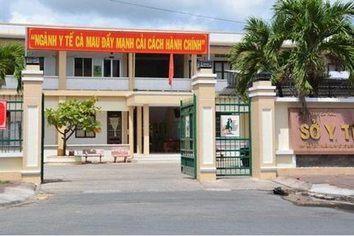 Cảnh cáo Phó giám đốc Sở Y tế Cà Mau