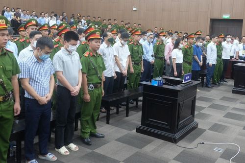Vụ 'chuyến bay giải cứu': Khách mua vé máy bay có quyền khởi kiện