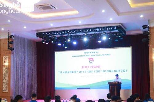 Khai mạc lớp bồi dưỡng cán bộ Đoàn trong các cơ quan, doanh nghiệp tỉnh Nghệ An năm 2023