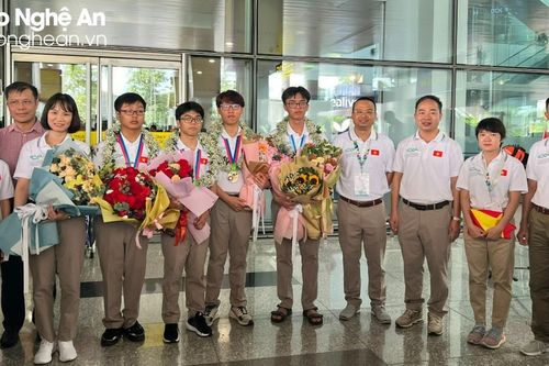 Con đường đến với Huy chương Bạc môn Hóa học quốc tế của cậu học trò Trường THPT chuyên Phan Bội Châu