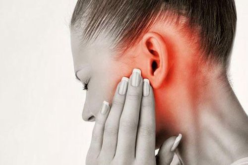 Lấy ráy tai ở tiệm cắt tóc coi chừng bị nấm tai