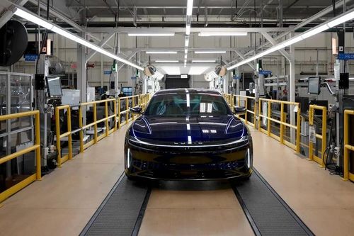 Lucid Motors sớm cho ra mắt siêu xe điện Lucid Air Sapphire, vượt trội Model S của Tesla