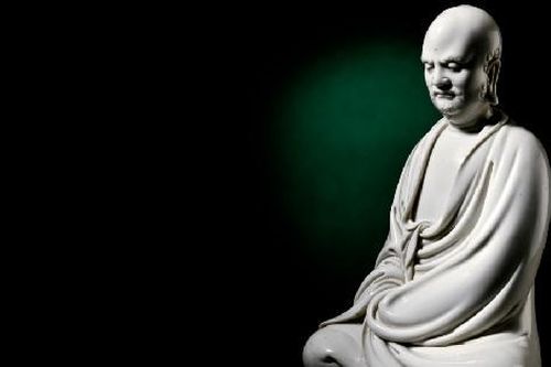 Tình cờ mua bức tượng cũ với giá 1,3 triệu đồng, người đàn ông không ngờ bán được giá gấp 30.000 lần