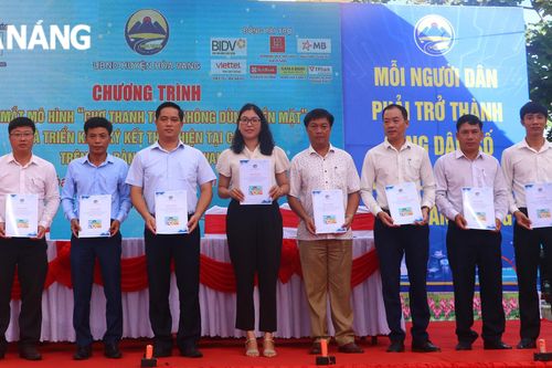 Triển khai mô hình 'Chợ thanh toán không dùng tiền mặt'