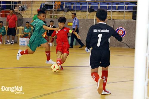 Biên Hòa và Xuân Lộc dẫn đầu 2 bảng sau lượt trận đầu tiên