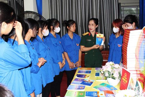 Tuyên truyền nhân dân chấp hành pháp luật tại cơ sở
