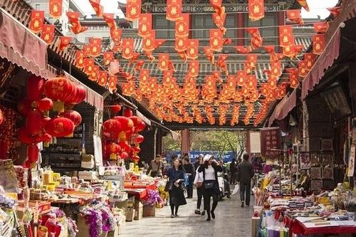 Trung Quốc: Du lịch nội địa phục hồi 90% mức trước đại dịch trong năm 2023
