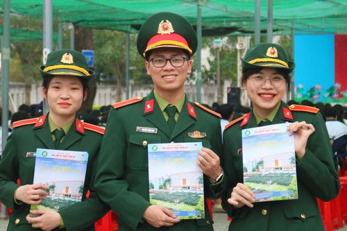Công bố điểm sàn xét tuyển các trường quân đội năm 2023