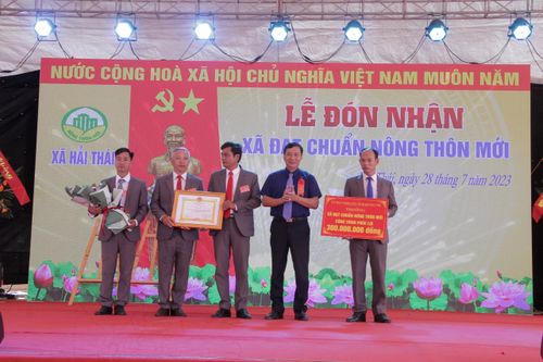Quảng Trị: Xã Hải Thái đón nhận danh hiệu đạt chuẩn nông thôn mới