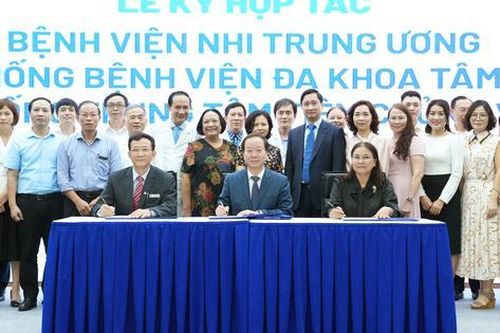 Hợp tác nâng cao chất lượng khám, chữa bệnh cho trẻ em