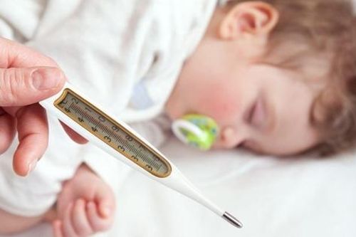 Dấu hiệu cảnh báo viêm màng não ở trẻ, cha mẹ không được quên