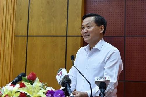 Đẩy nhanh tiến độ đầu tư công, nâng cao khả năng tiếp cận vốn của người dân và doanh nghiệp