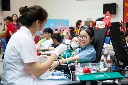 'Hành trình Đỏ' tiếp nhận 115.000 đơn vị máu, khắc phục khan hiếm máu dịp hè