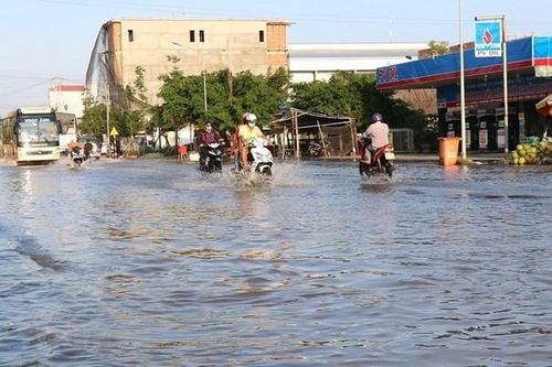 Mưa lớn gây thiệt hại nặng tại ĐBSCL
