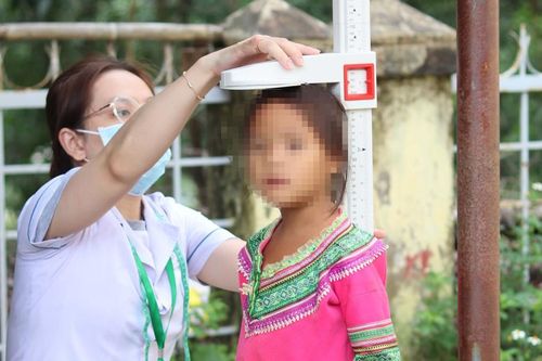 Hơn 3.600 trẻ được khám tầm soát căn bệnh thấp còi, suy dinh dưỡng