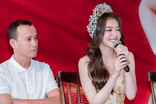 Á hậu Đặng Thanh Ngân chia sẻ về thời gian bị 'bạo lực mạng' khi thi sắc đẹp