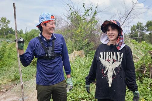 Quang Hùng MasterD vật vã mưu sinh, 'lươn lẹo' cùng Huy Khánh