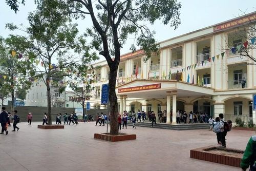 Kỷ luật hiệu trưởng tại Hà Nội đấm vào mặt nữ giáo viên trong trường