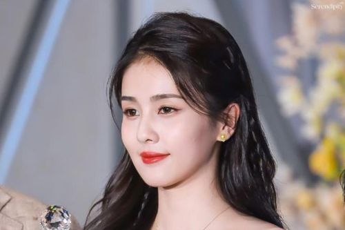 Bạch Lộc quyết yêu lại người cũ nhưng bị đàn em ngăn cản