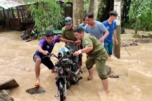 Lũ núi kèm mưa lớn có giông tại Ô Tà Sóc