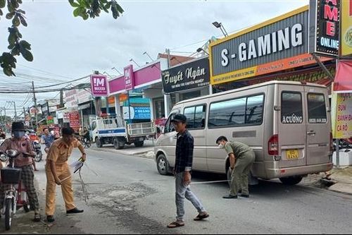 Xe khách gây tai nạn chết người 'trốn' hơn 1 giờ rồi quay lại hiện trường