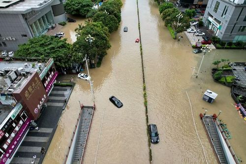 Sau DOKSURI, Trung Quốc duy trì cảnh báo đỏ về mưa bão, dự báo tiếp tục đón bão vào tuần tới