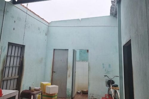 Lốc xoáy làm nhiều căn nhà ở Bà Rịa - Vũng Tàu tốc mái
