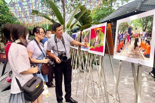 Hà Nội đương đại qua nhiếp ảnh nghệ thuật
